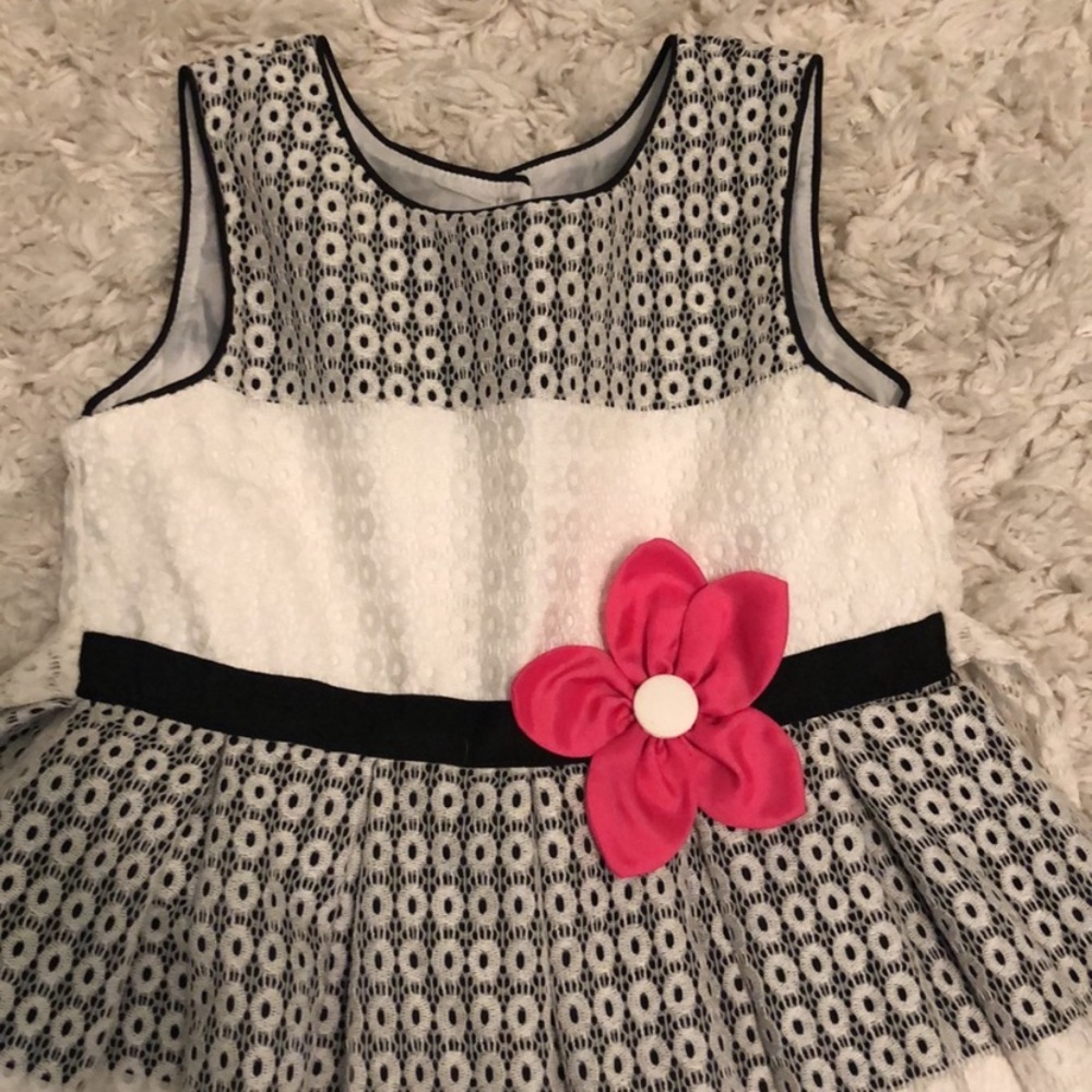 Girls party dress - Picture 6 of 7